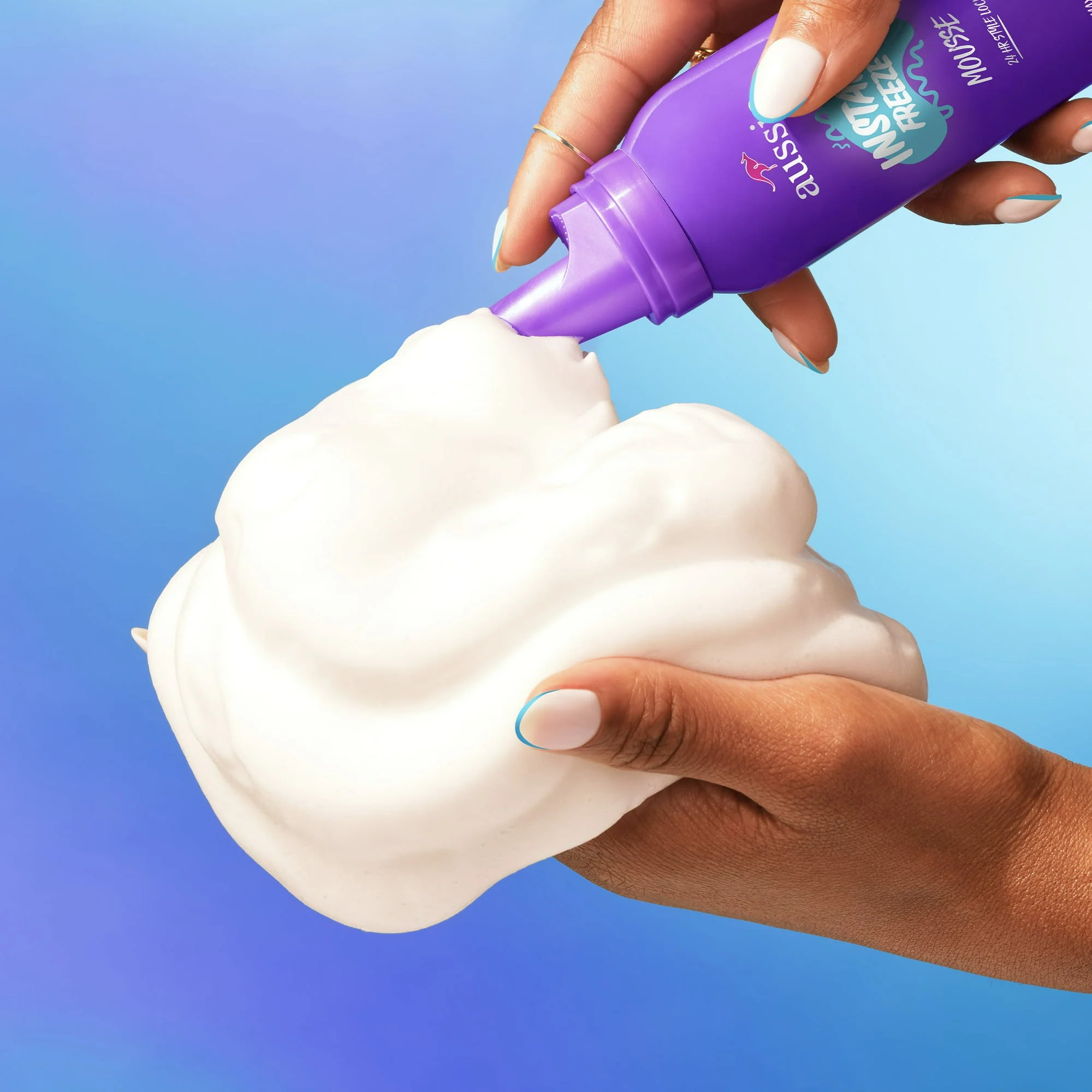 Aussie Instant Freeze Maximum Hold Mousse 6 oz - Image 3