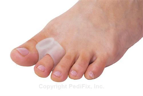 PediFix Visco-GEL Stay-Put Toe Spacers - Image 3
