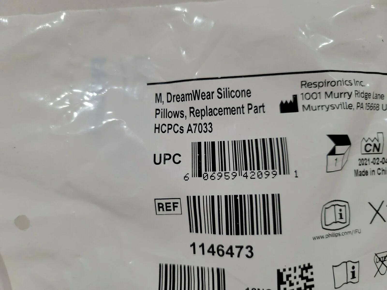 Respironics DreamWear Silicone Nasal Pillow Medium Cushion - Image 2
